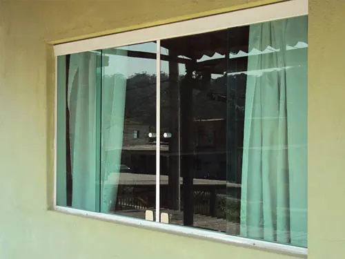 Janelas de Vidro em São Vicente – foto 4 – Vidro Reis Vidraçaria